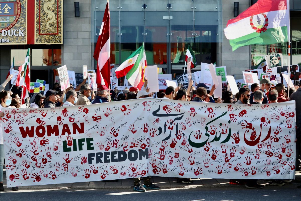 Solidarität mit der Protestbewegung im Iran